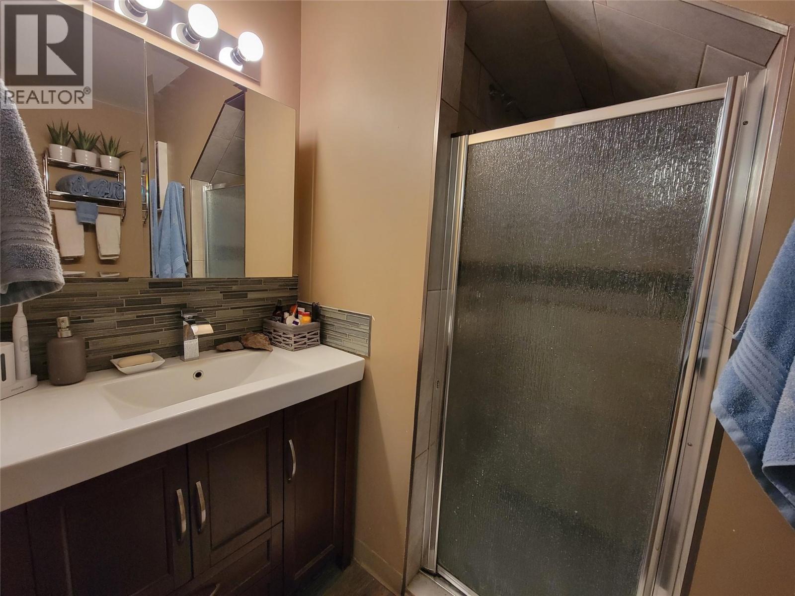 723 Stockwell Avenue, Kelowna, British Columbia  V1Y 6W1 - Photo 43 - 10382039