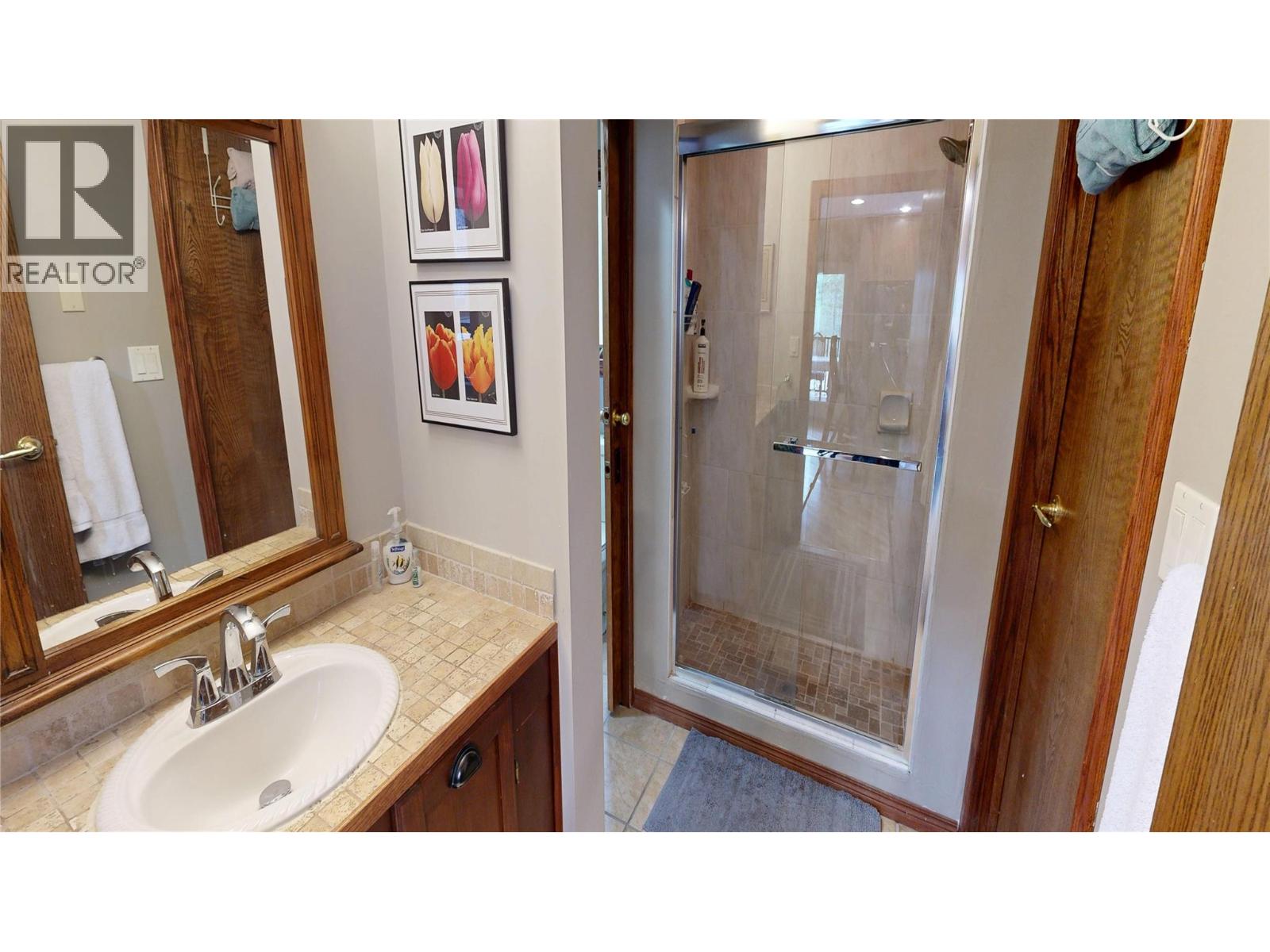 4406 Ashton Road, Spur Valley, British Columbia  V0A 1B0 - Photo 16 - 10381928