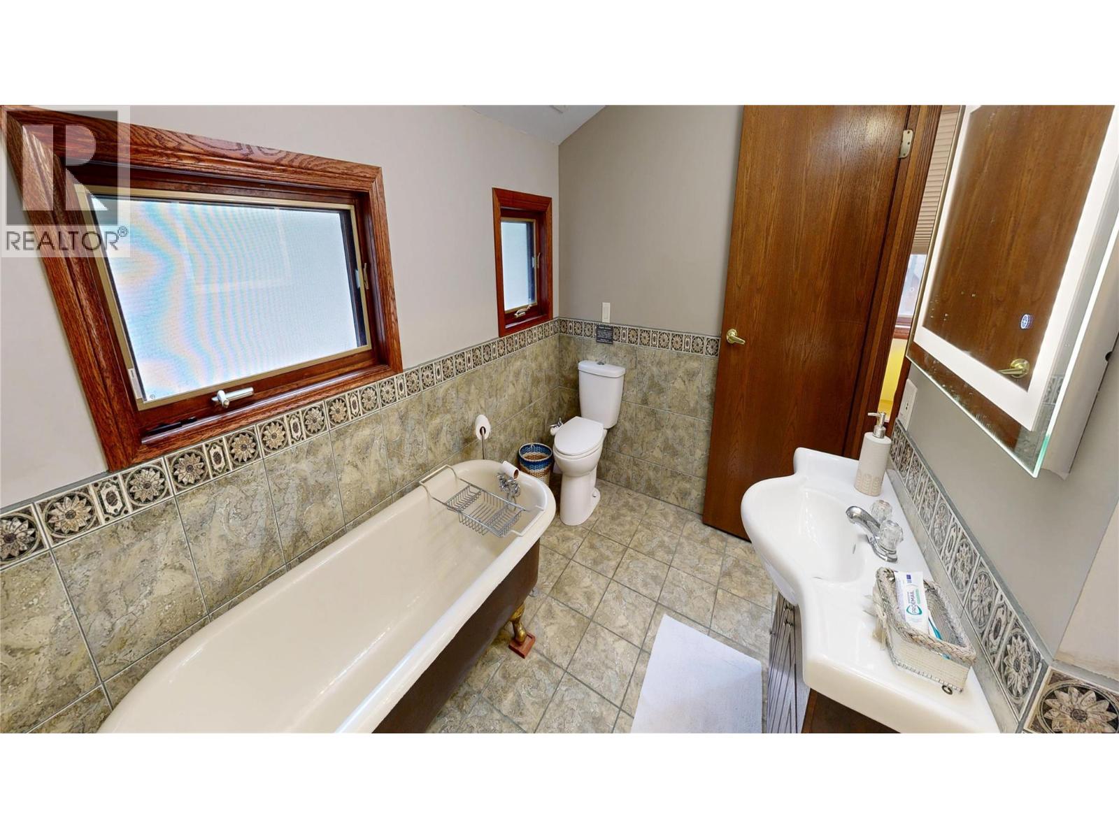 4406 Ashton Road, Spur Valley, British Columbia  V0A 1B0 - Photo 25 - 10381928