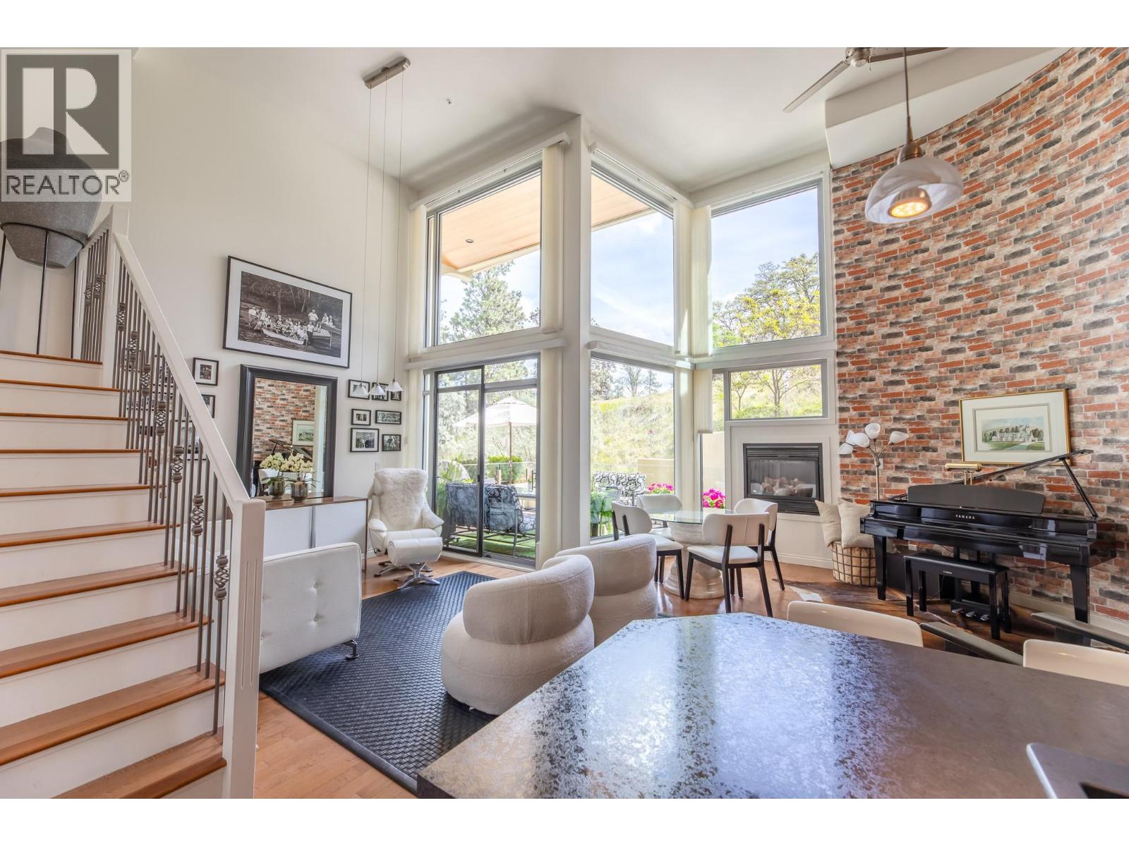 250 Marina Way Unit# 208, Penticton, British Columbia  V2A 1H4 - Photo 3 - 10382141