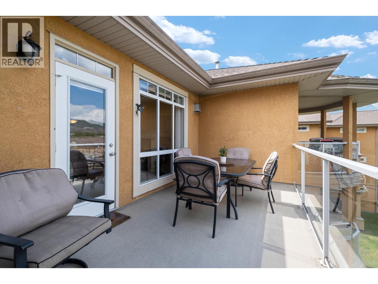 3570 Woodsdale Road Unit# 303, Lake Country, British Columbia  V4V 1Y9 - Photo 6 - 10382149