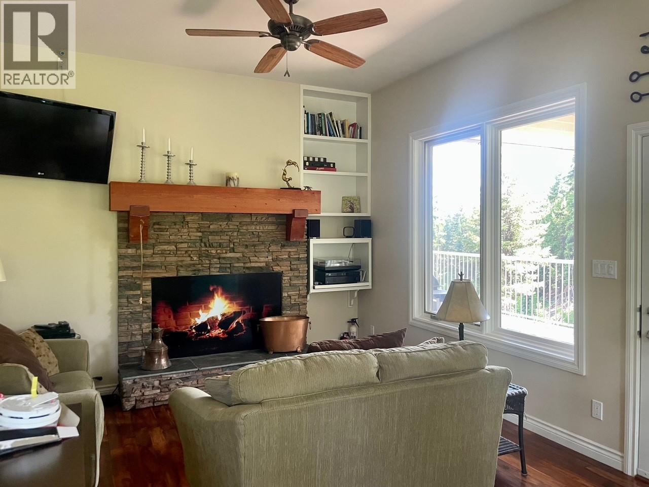 1475 Courtenay Brown Road, Rock Creek, British Columbia  V0H 1B0 - Photo 6 - 10382166