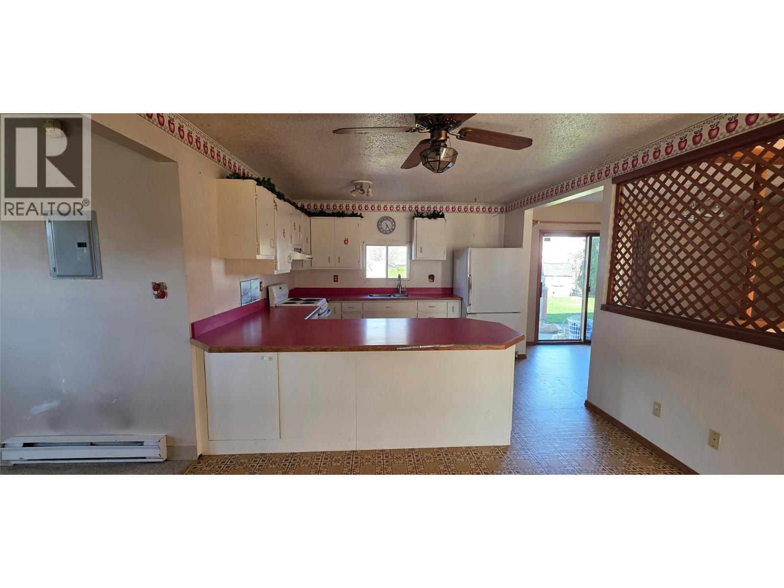 2292 Agar Road, Cawston, British Columbia  V0X 1C2 - Photo 8 - 10382124