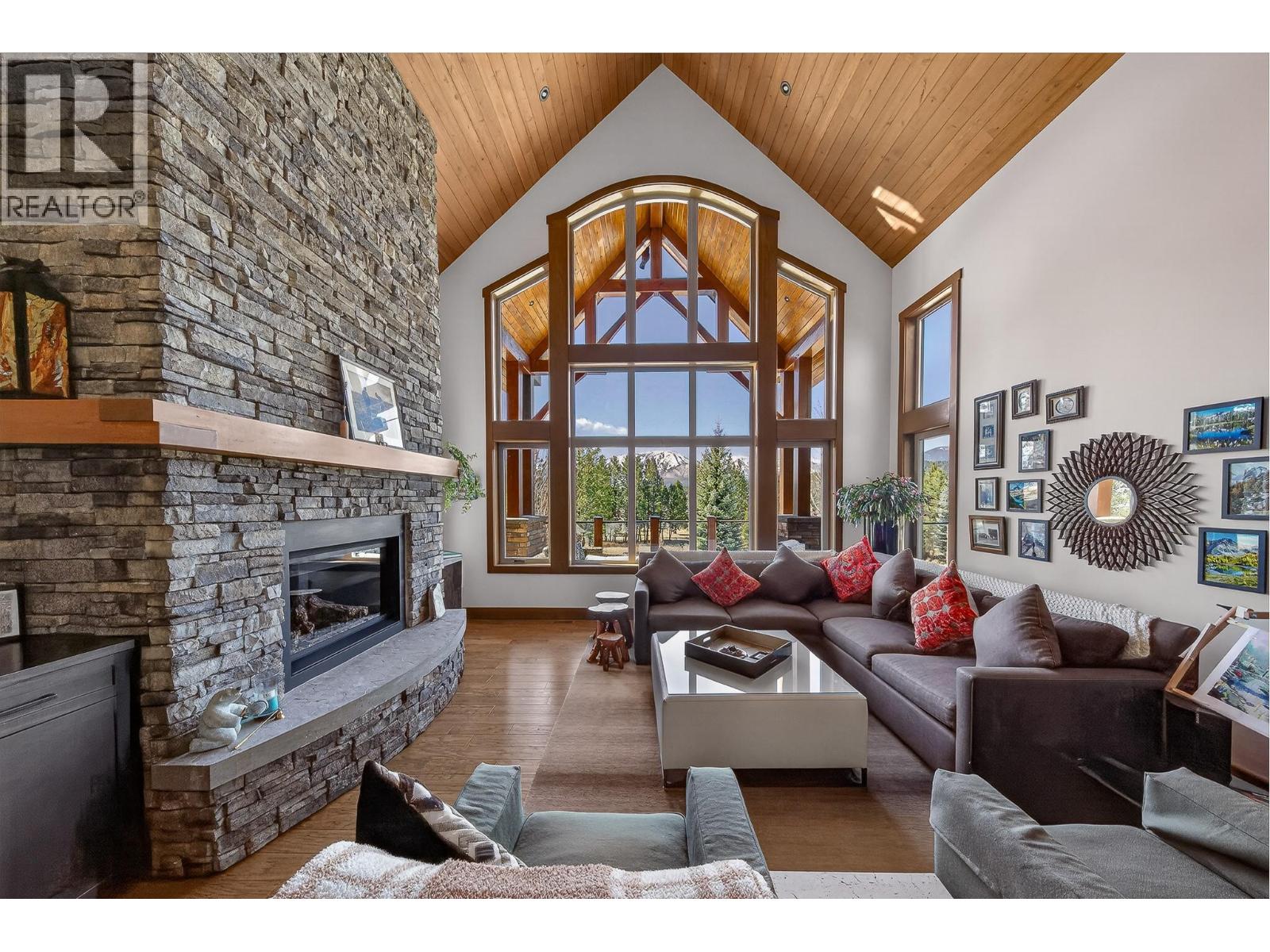 7540 Springs Terrace, Radium Hot Springs, British Columbia  V0A 1M0 - Photo 4 - 10382156