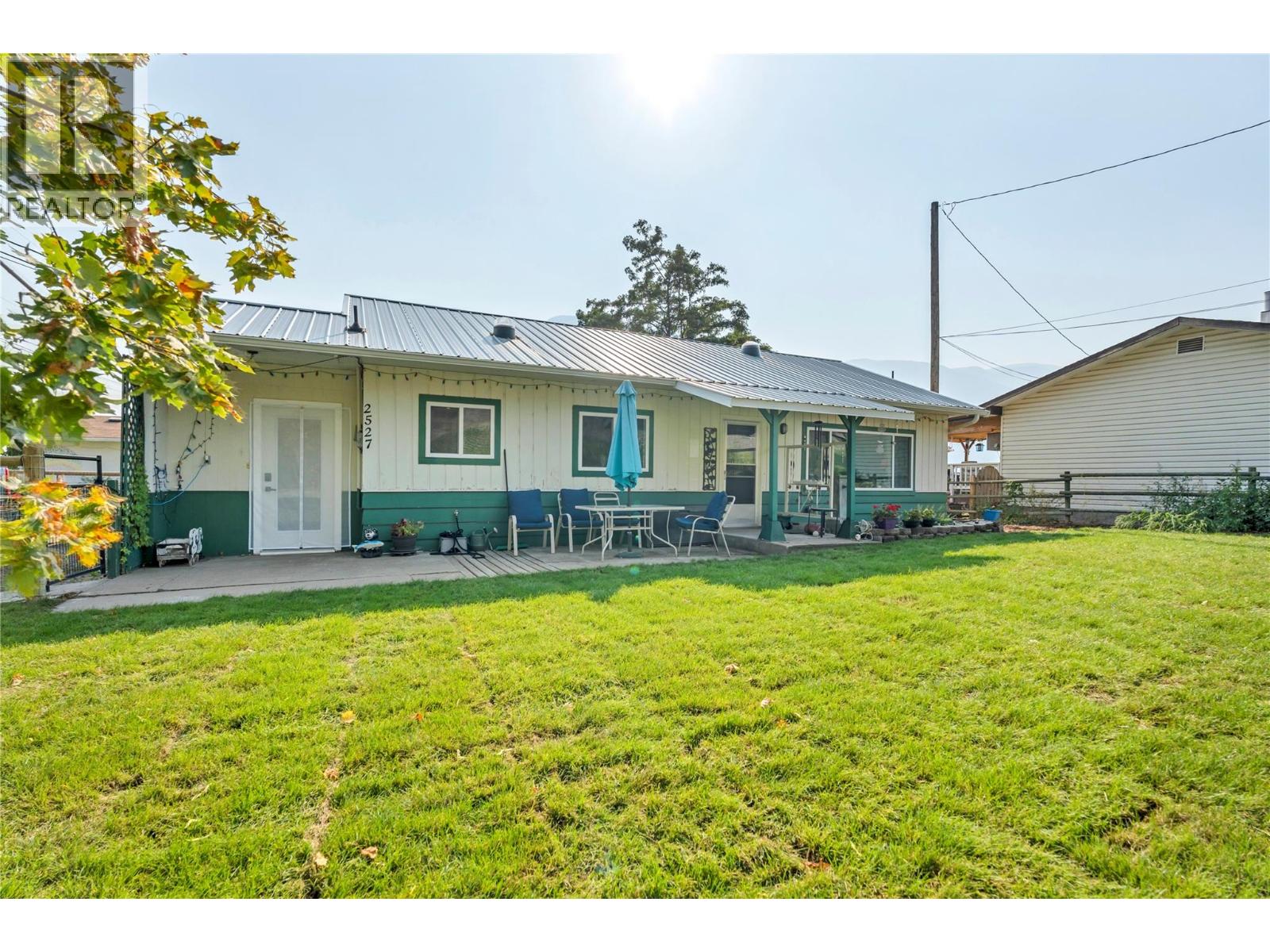 2527 Upper Bench Road, Keremeos, British Columbia  V0X 1N4 - Photo 1 - 10382198