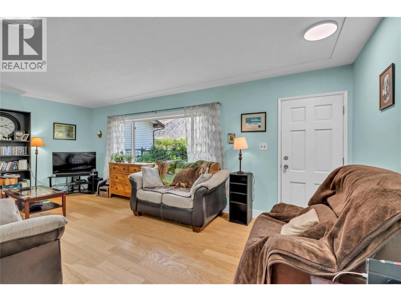 2527 Upper Bench Road, Keremeos, British Columbia  V0X 1N4 - Photo 2 - 10382198