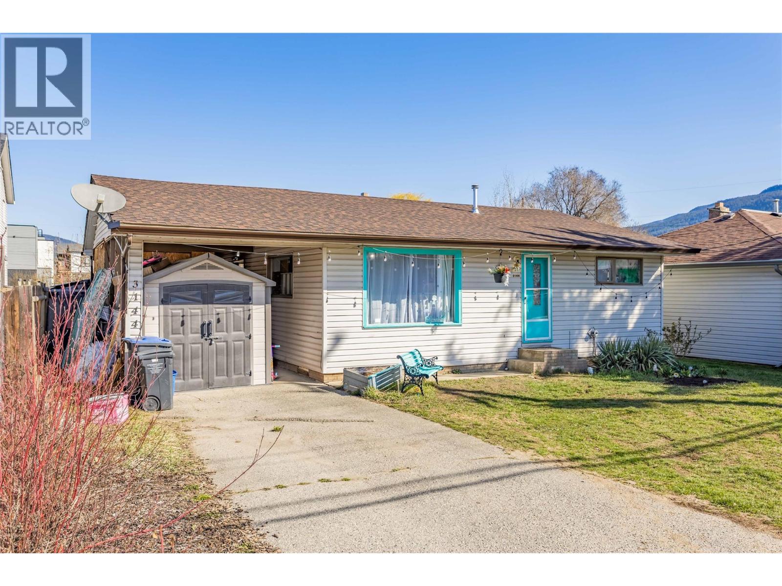 3144 Woodsdale Road, Lake Country, British Columbia  V4V 1X8 - Photo 3 - 10380538