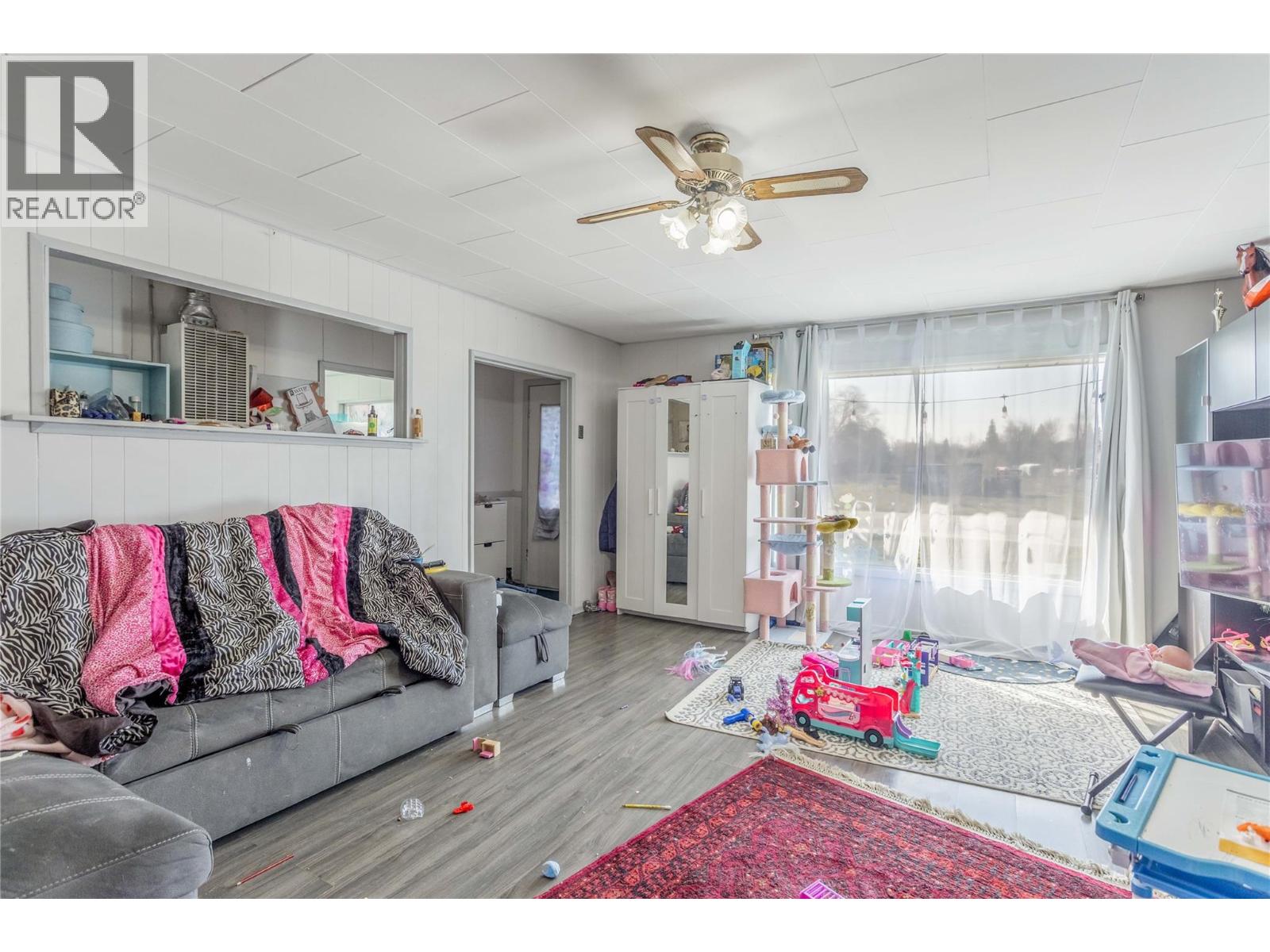 3144 Woodsdale Road, Lake Country, British Columbia  V4V 1X8 - Photo 9 - 10380538