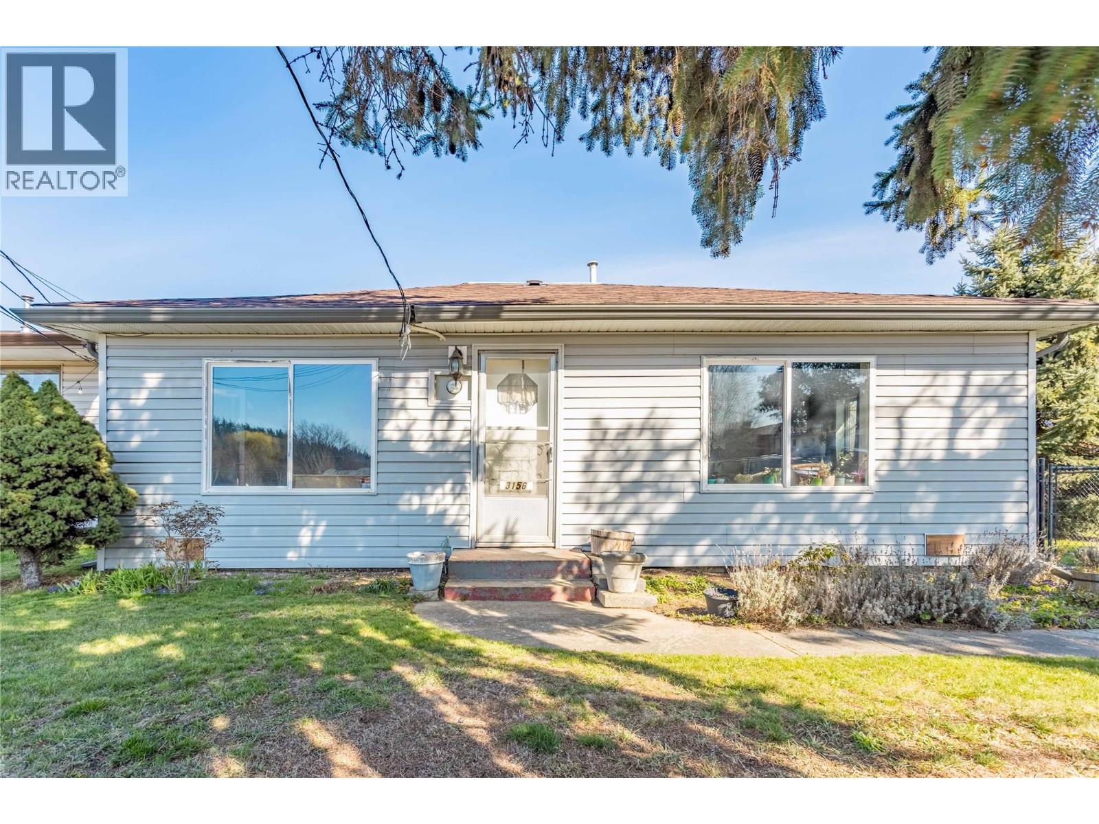 3156 Woodsdale Road, Lake Country, British Columbia  V4V 1X8 - Photo 1 - 10380534