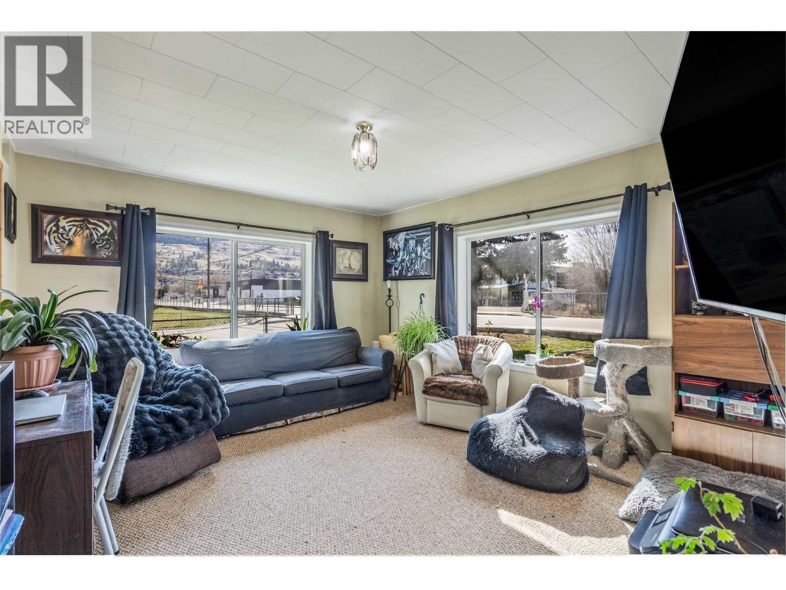 3156 Woodsdale Road, Lake Country, British Columbia  V4V 1X8 - Photo 7 - 10380534