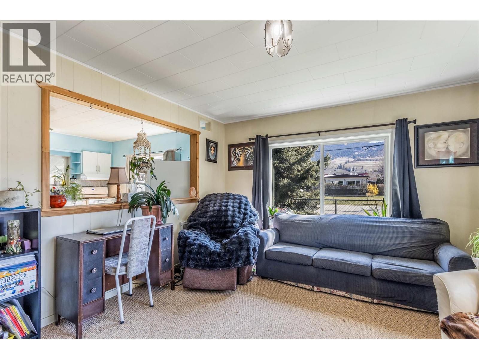 3156 Woodsdale Road, Lake Country, British Columbia  V4V 1X8 - Photo 9 - 10380534