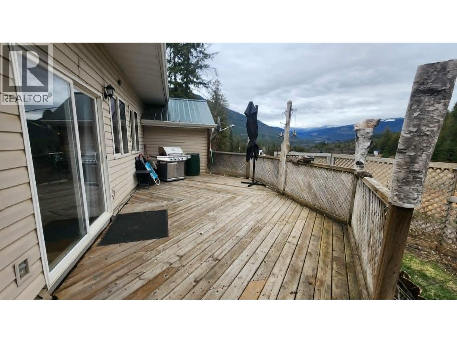 12 Specht Road, Cherryville, British Columbia  V0E 2G3 - Photo 26 - 10382145