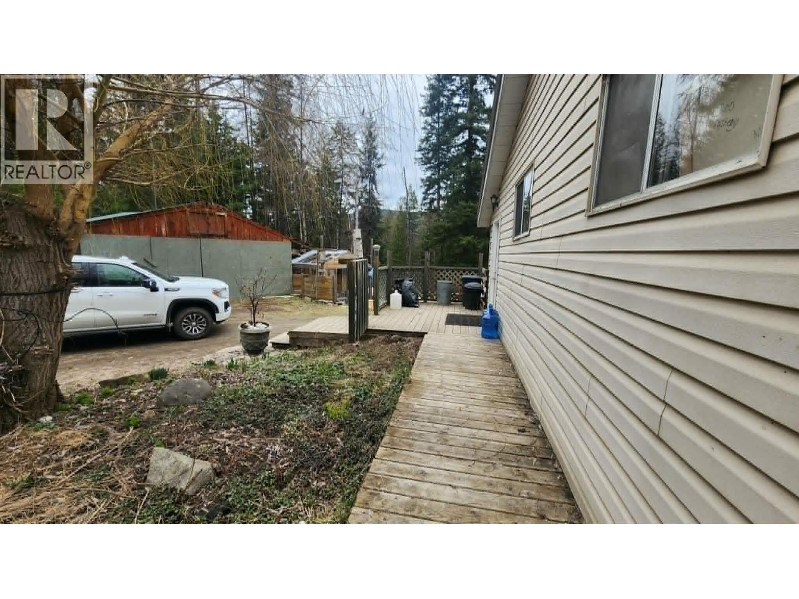12 Specht Road, Cherryville, British Columbia  V0E 2G3 - Photo 29 - 10382145