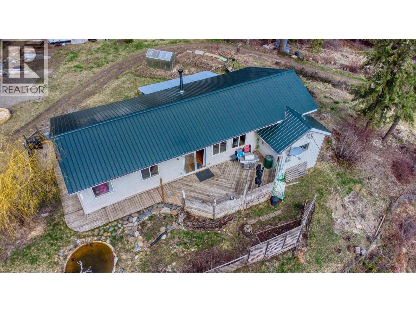 12 Specht Road, Cherryville, British Columbia  V0E 2G3 - Photo 32 - 10382145