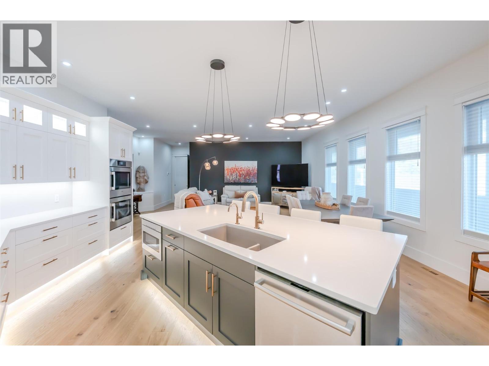 12102 Augusta Lane, Osoyoos, British Columbia  V0H 1V4 - Photo 9 - 10381701