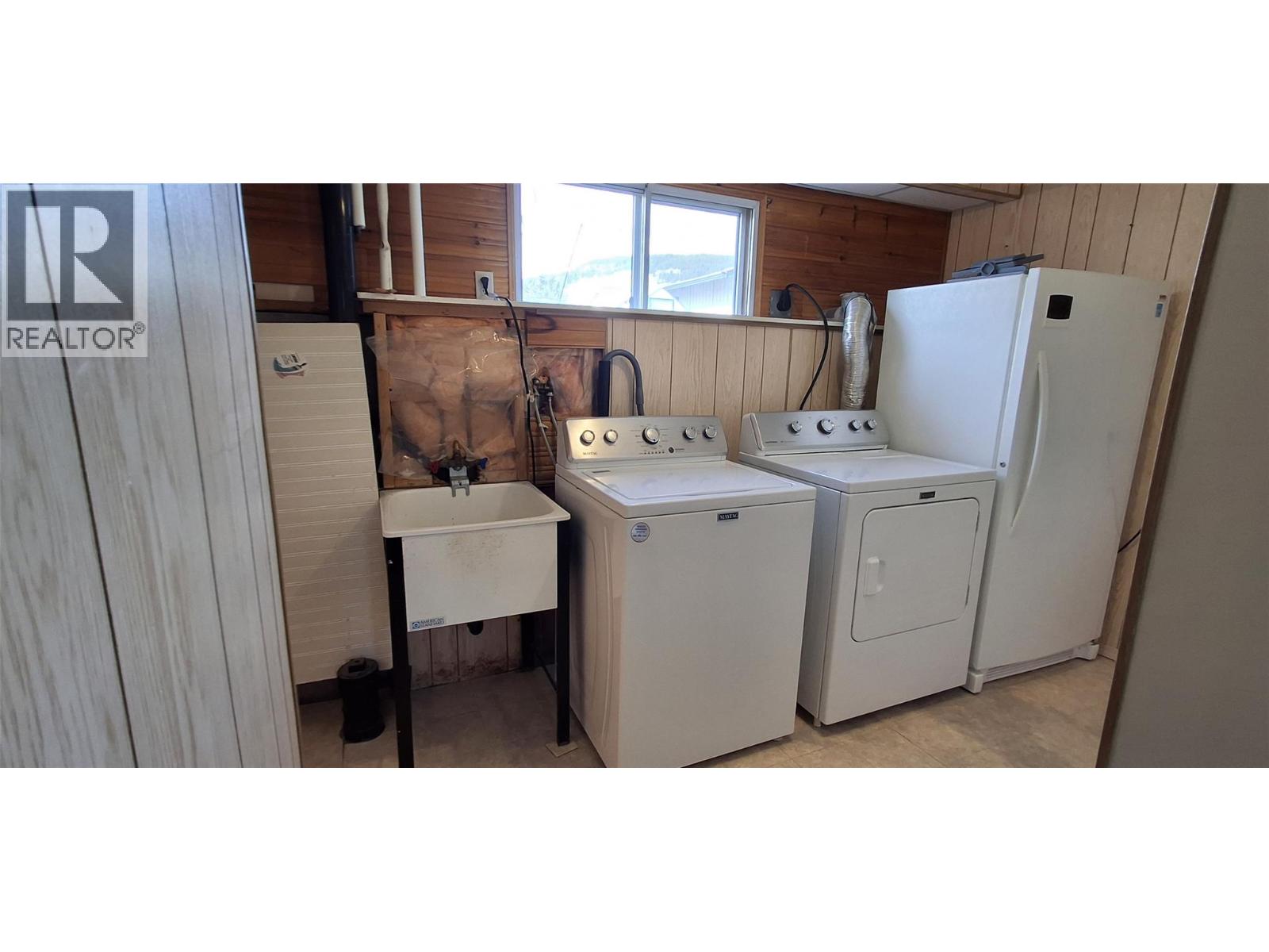 338 Beach Drive, Chase, British Columbia  V0E 1M0 - Photo 25 - 10381934