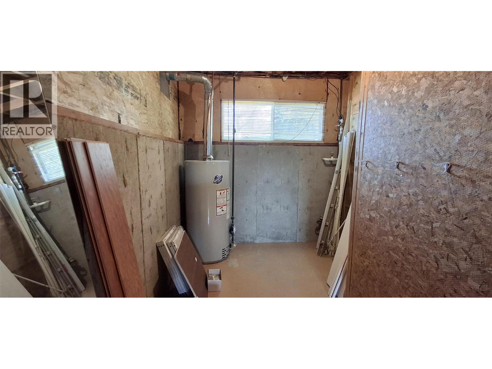 338 Beach Drive, Chase, British Columbia  V0E 1M0 - Photo 31 - 10381934