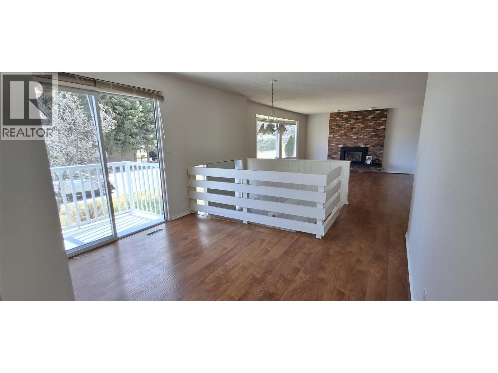 338 Beach Drive, Chase, British Columbia  V0E 1M0 - Photo 7 - 10381934