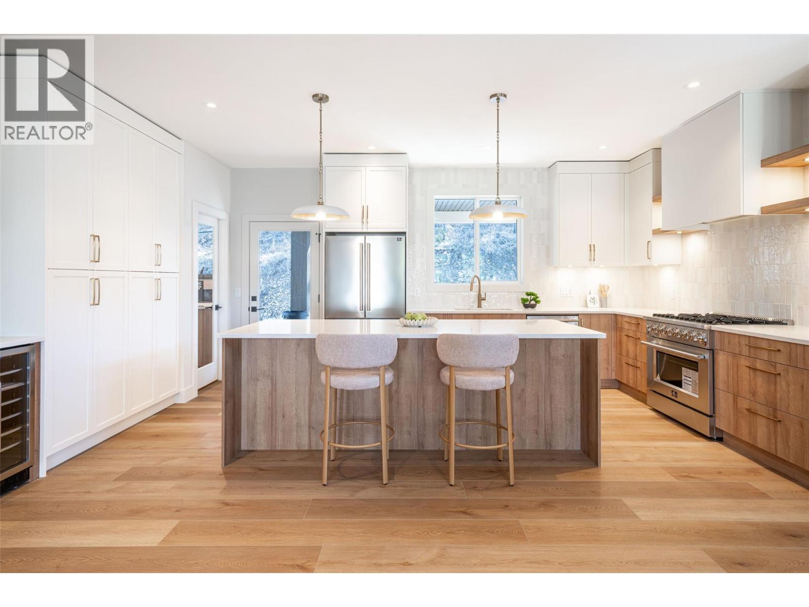 2079 Cortina Drive, Kelowna, British Columbia  V1P 0B2 - Photo 12 - 10381629