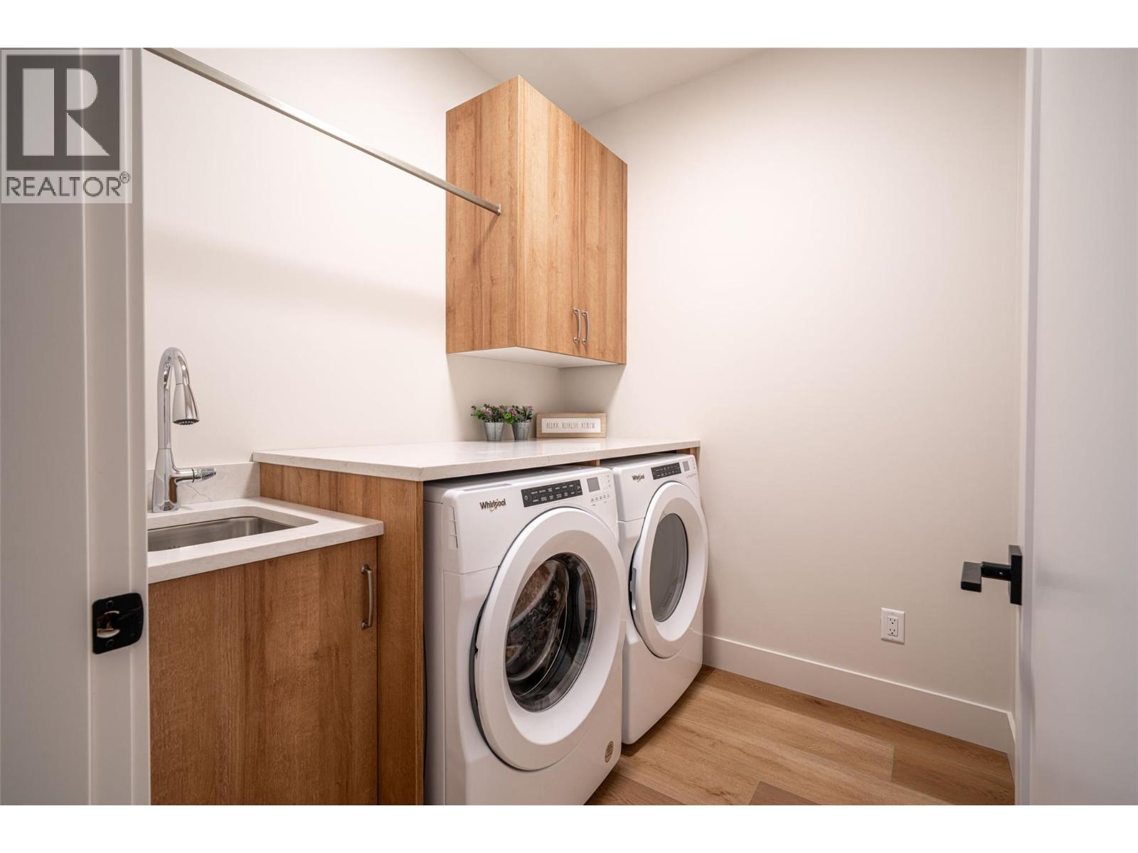 2079 Cortina Drive, Kelowna, British Columbia  V1P 0B2 - Photo 18 - 10381629