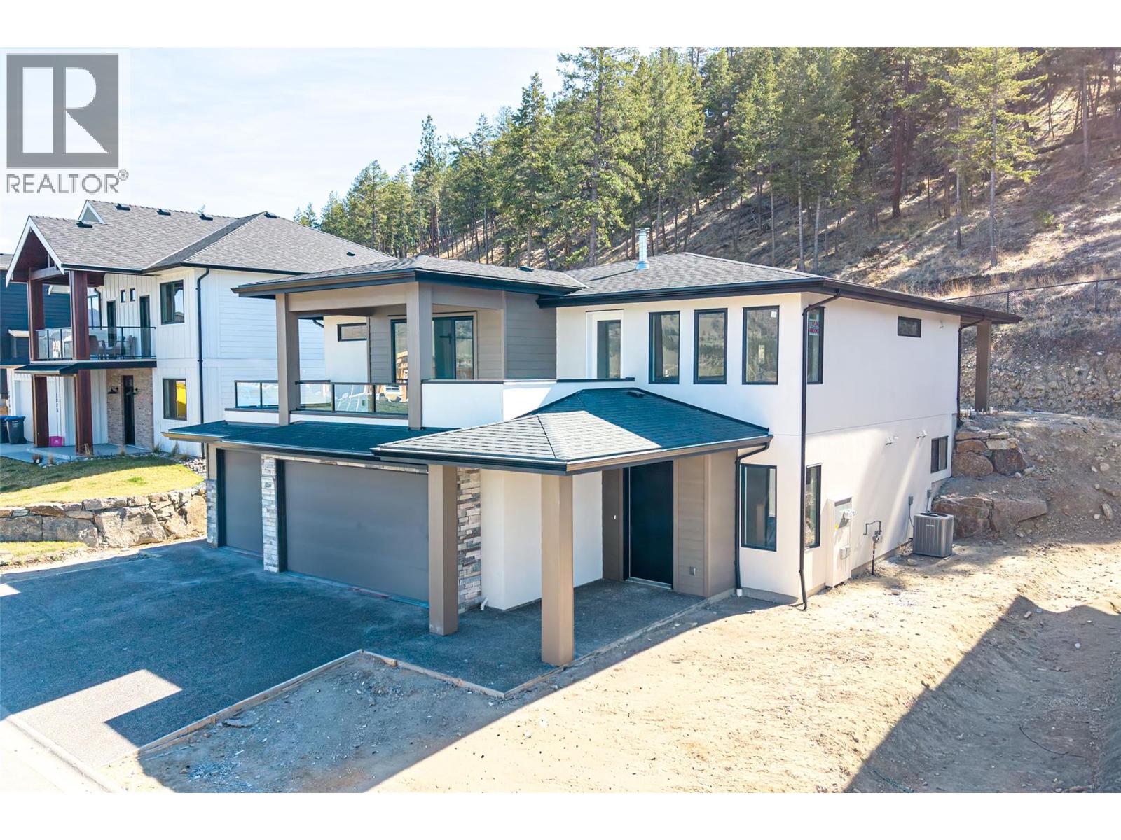 2079 Cortina Drive, Kelowna, British Columbia  V1P 0B2 - Photo 2 - 10381629