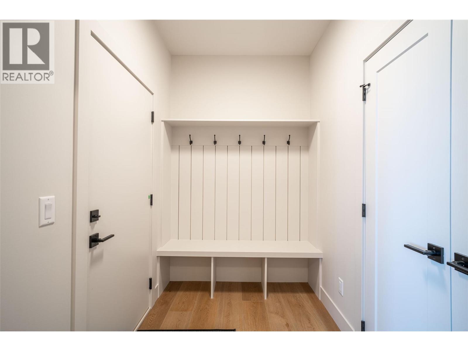 2079 Cortina Drive, Kelowna, British Columbia  V1P 0B2 - Photo 26 - 10381629