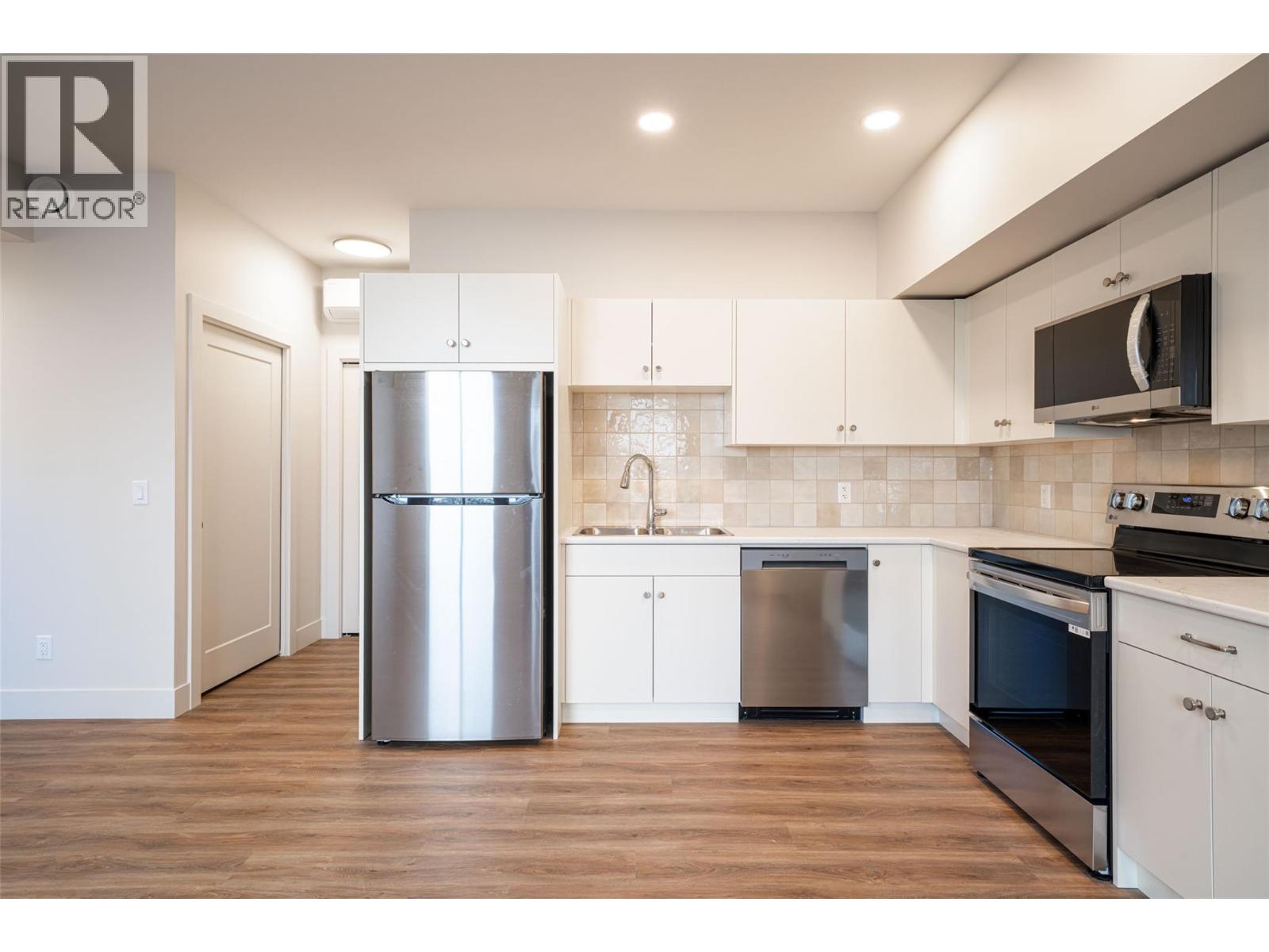 2079 Cortina Drive, Kelowna, British Columbia  V1P 0B2 - Photo 41 - 10381629