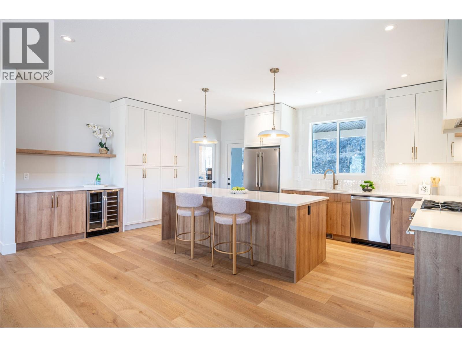 2079 Cortina Drive, Kelowna, British Columbia  V1P 0B2 - Photo 9 - 10381629