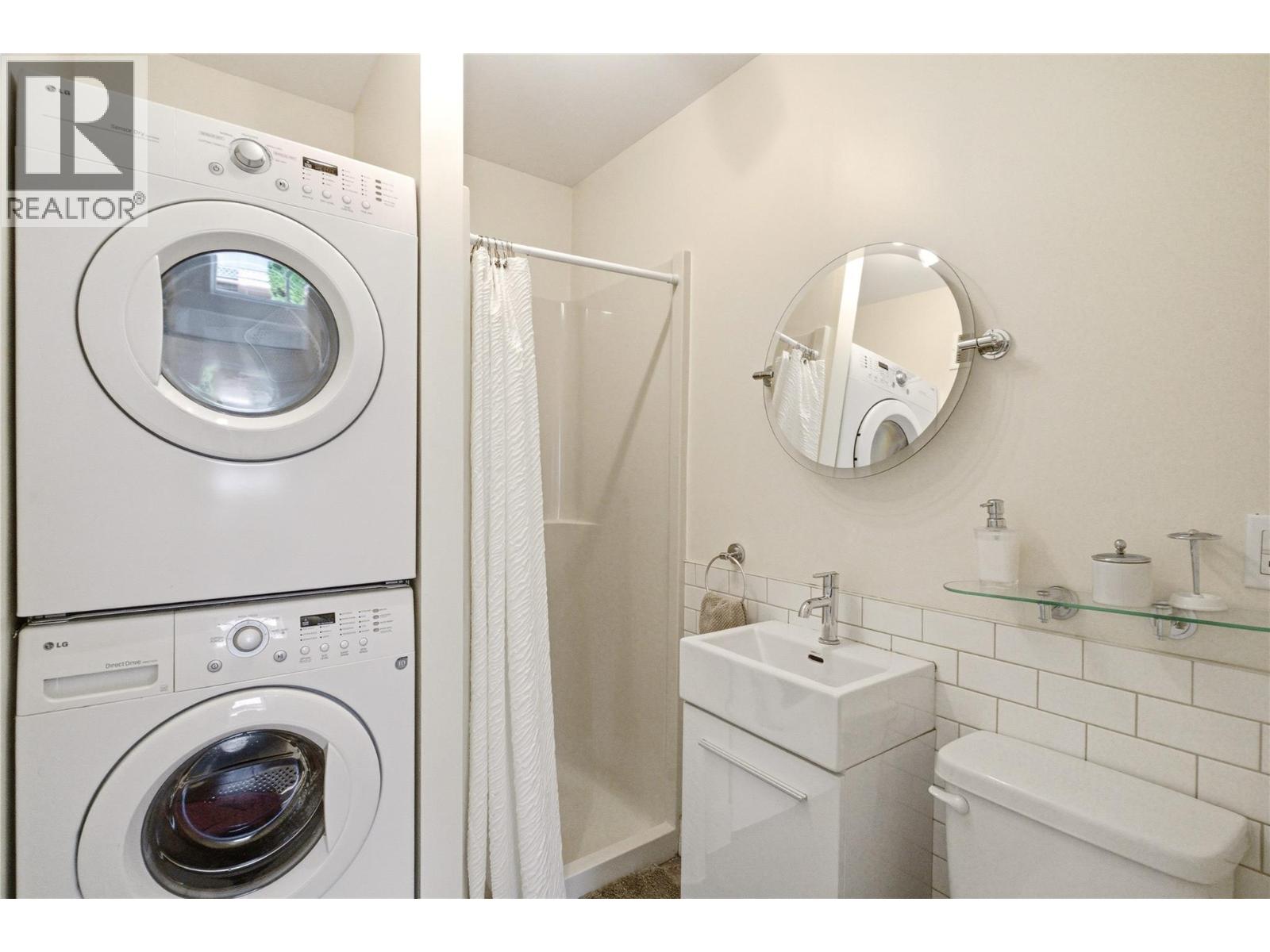 4337 Dunvegan Court, Kelowna, British Columbia  V1W 2L6 - Photo 22 - 10382135