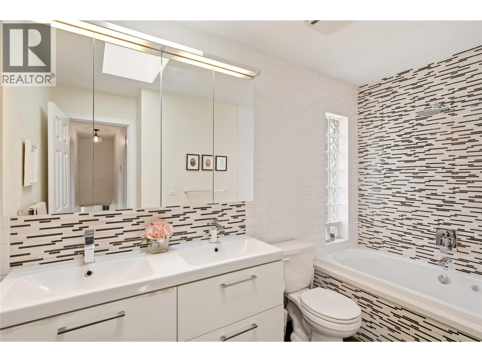 4337 Dunvegan Court, Kelowna, British Columbia  V1W 2L6 - Photo 29 - 10382135