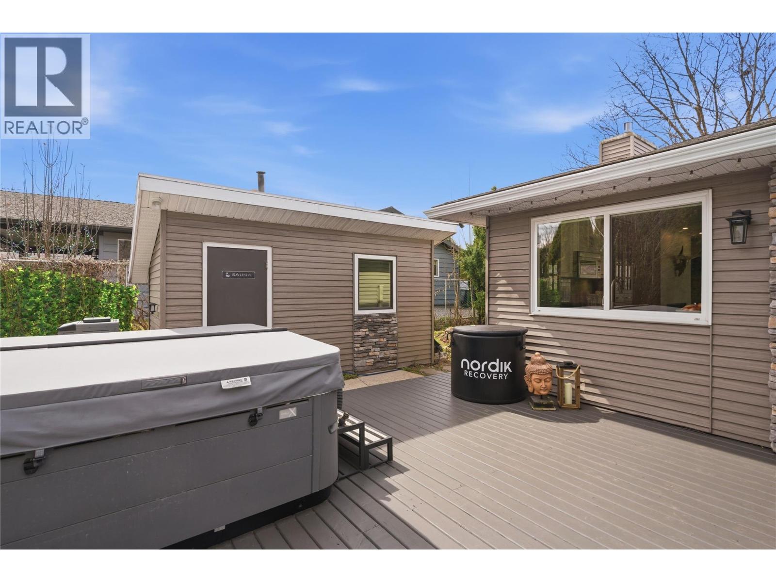 4337 Dunvegan Court, Kelowna, British Columbia  V1W 2L6 - Photo 35 - 10382135