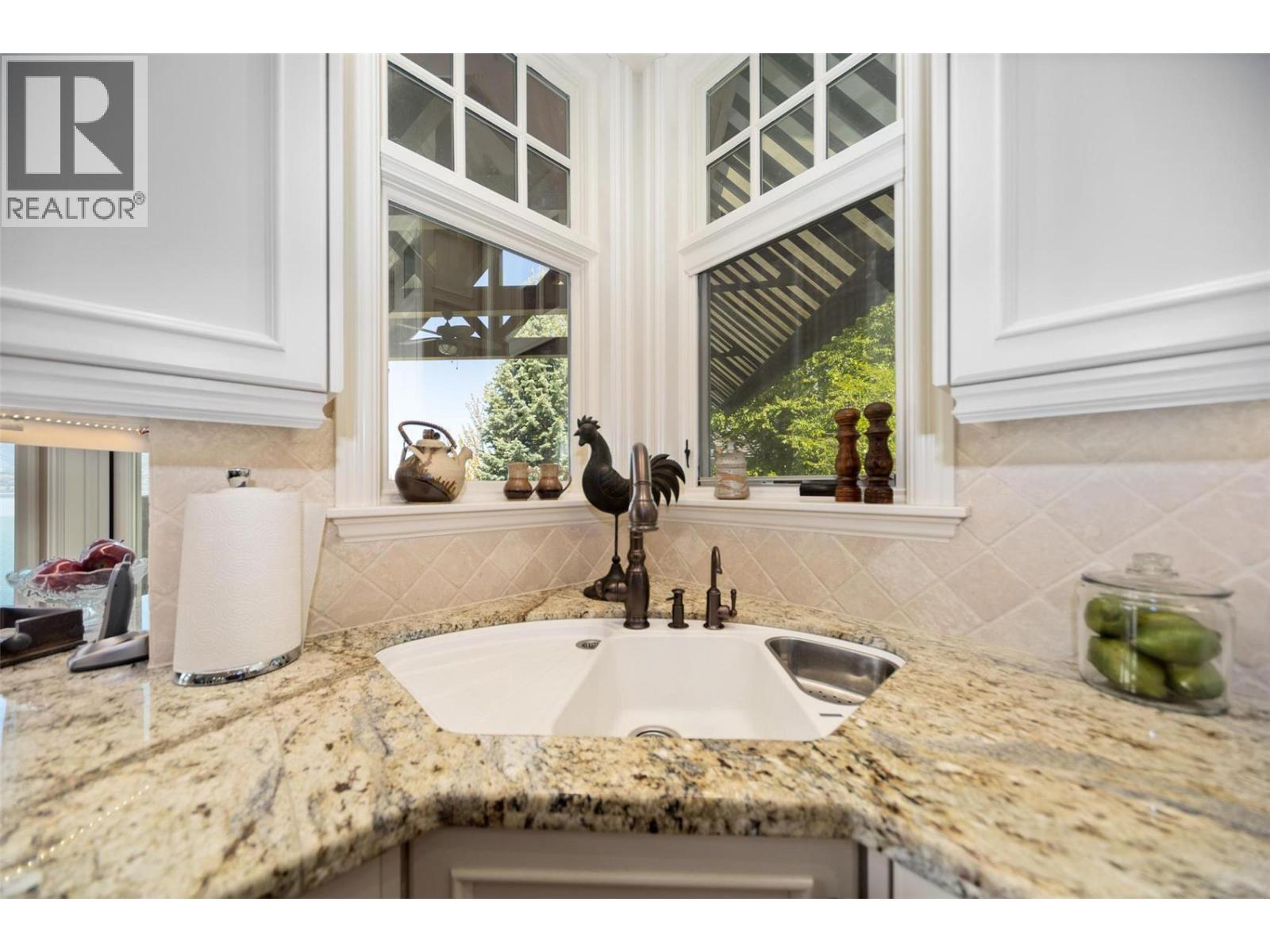 225 Swick Road, Kelowna, British Columbia  V1W 4J5 - Photo 27 - 10380808