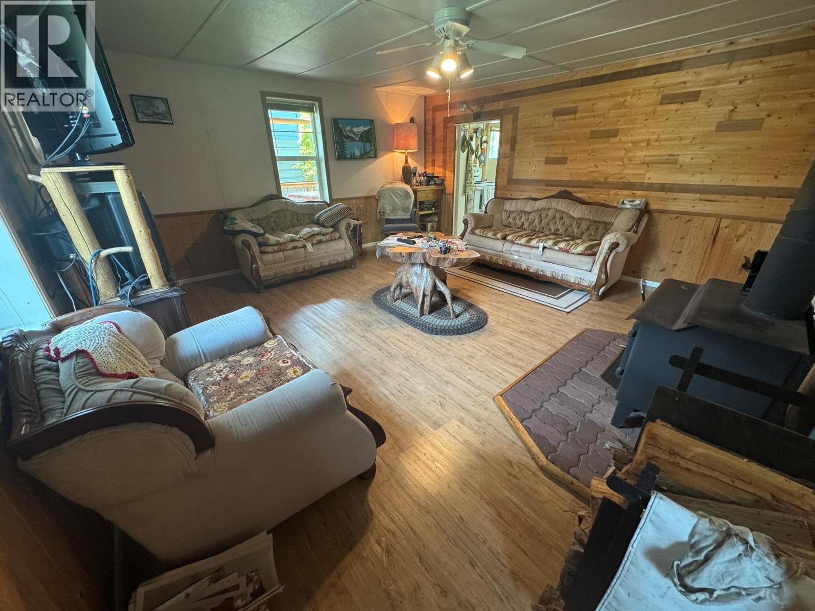 2614 Otter Avenue, Coalmont-Tulameen, British Columbia  V0X 1W0 - Photo 6 - 10382144