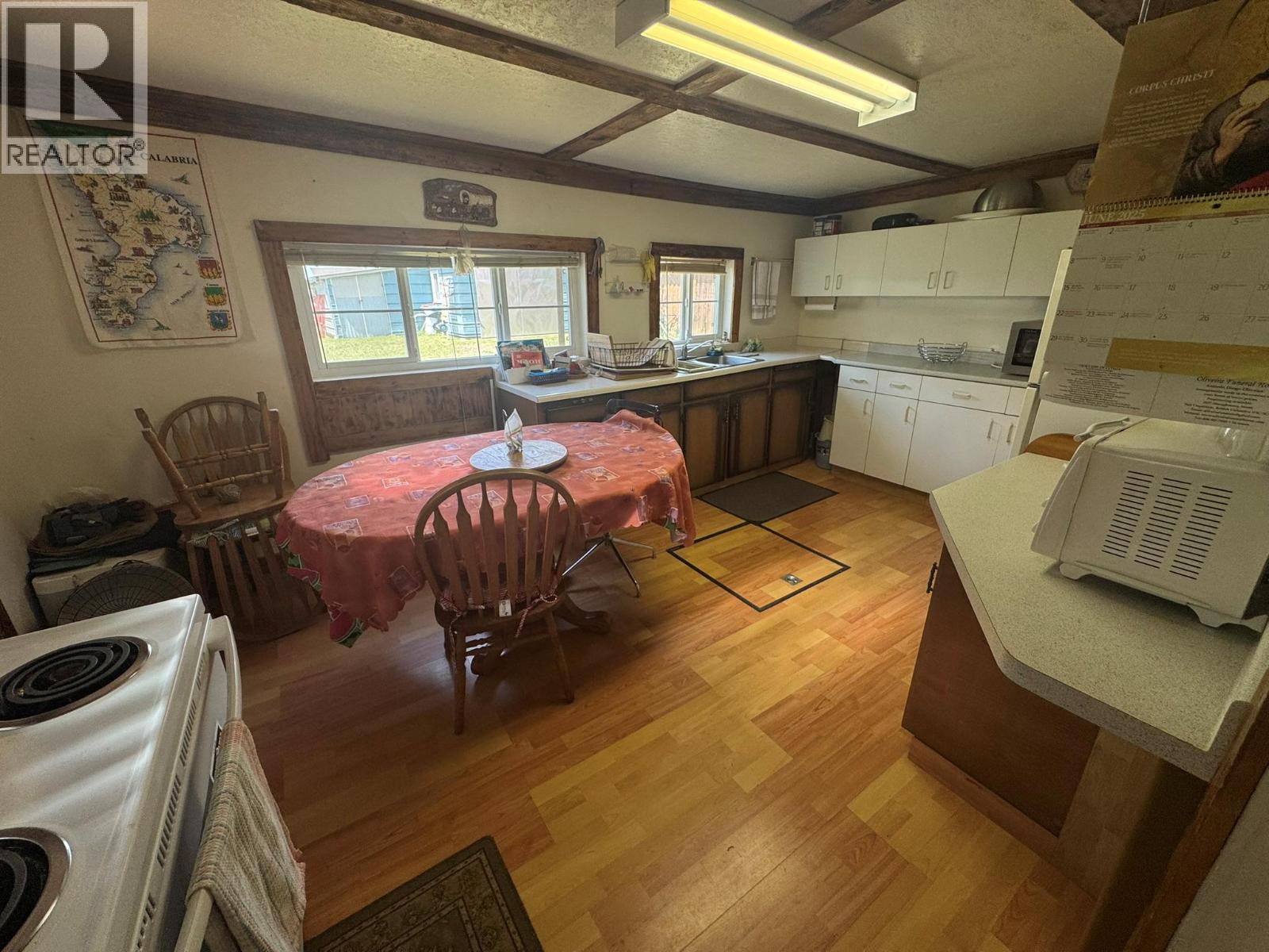 2614 Otter Avenue, Coalmont-Tulameen, British Columbia  V0X 1W0 - Photo 8 - 10382144