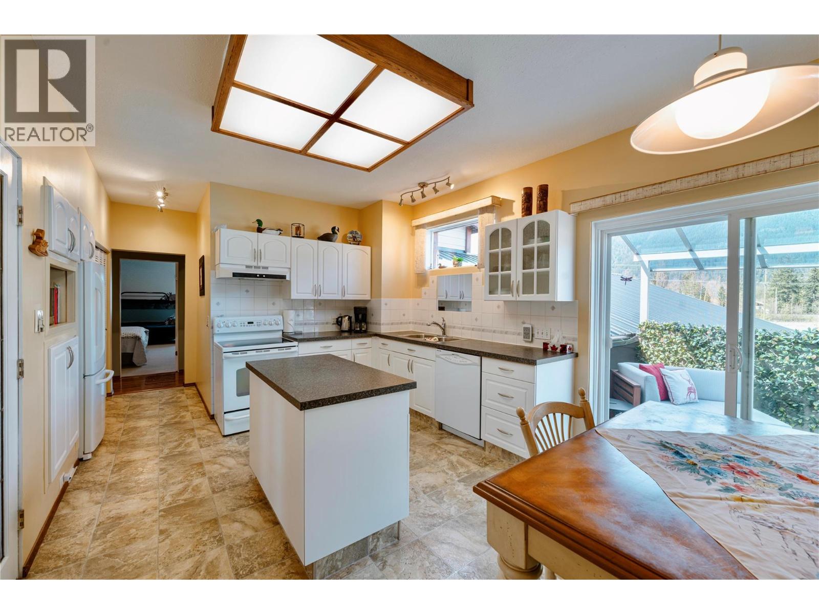 314 Finlayson Street, Sicamous, British Columbia  V0E 2V0 - Photo 26 - 10382232