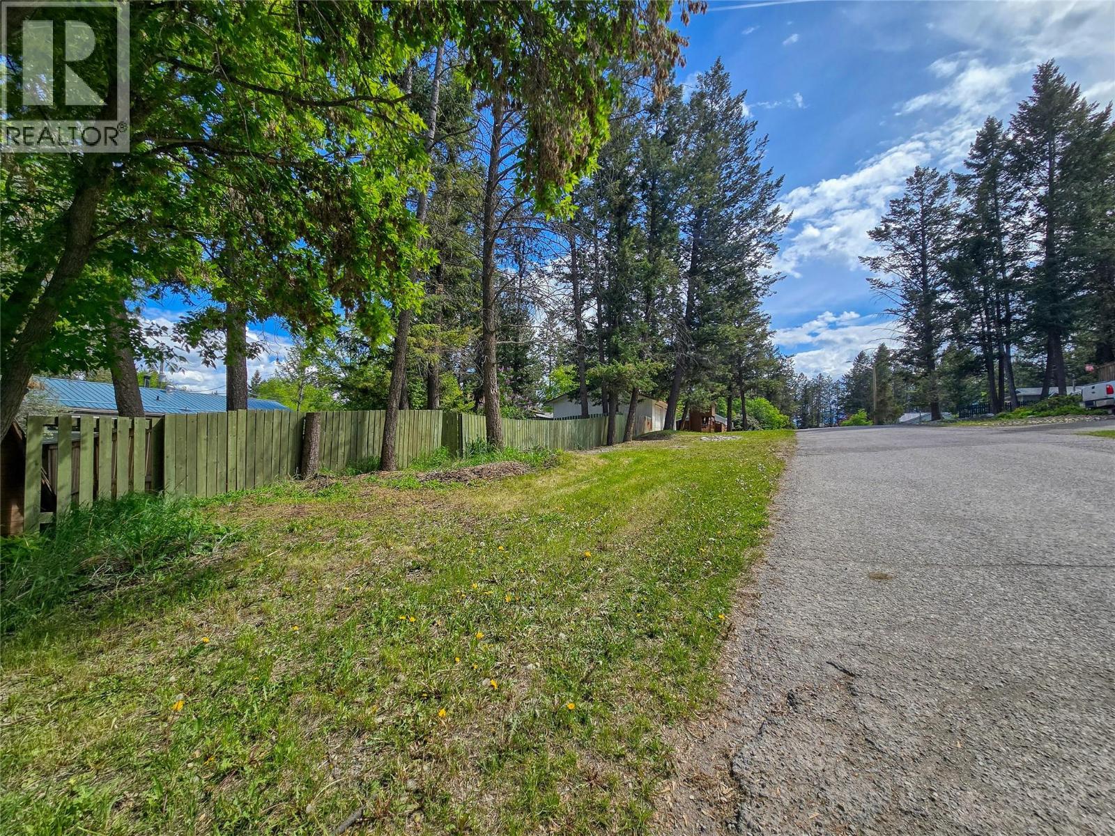 1502 10th Avenue, Invermere, British Columbia  v0a 1k0 - Photo 25 - 10382138