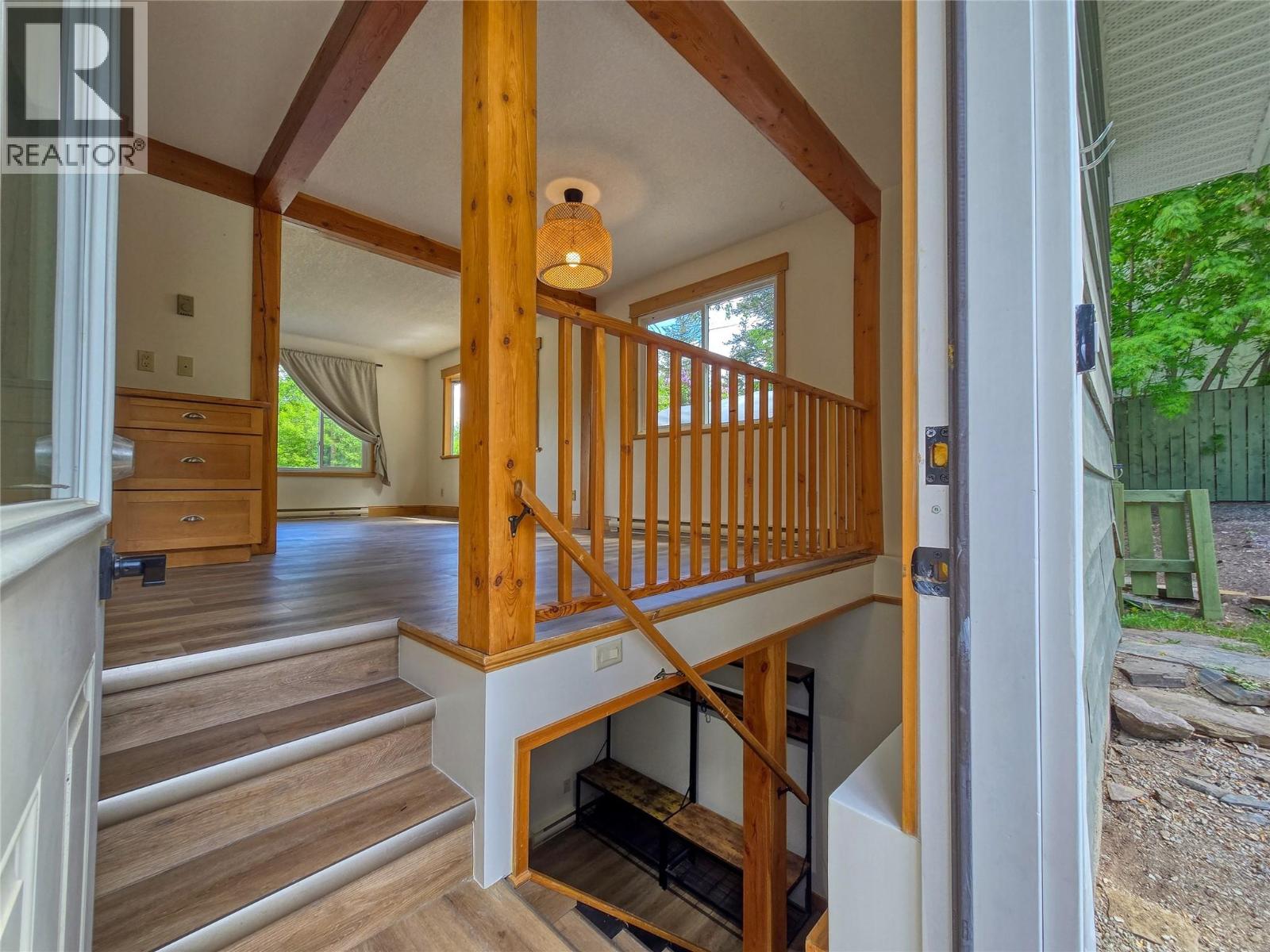1502 10th Avenue, Invermere, British Columbia  v0a 1k0 - Photo 40 - 10382138