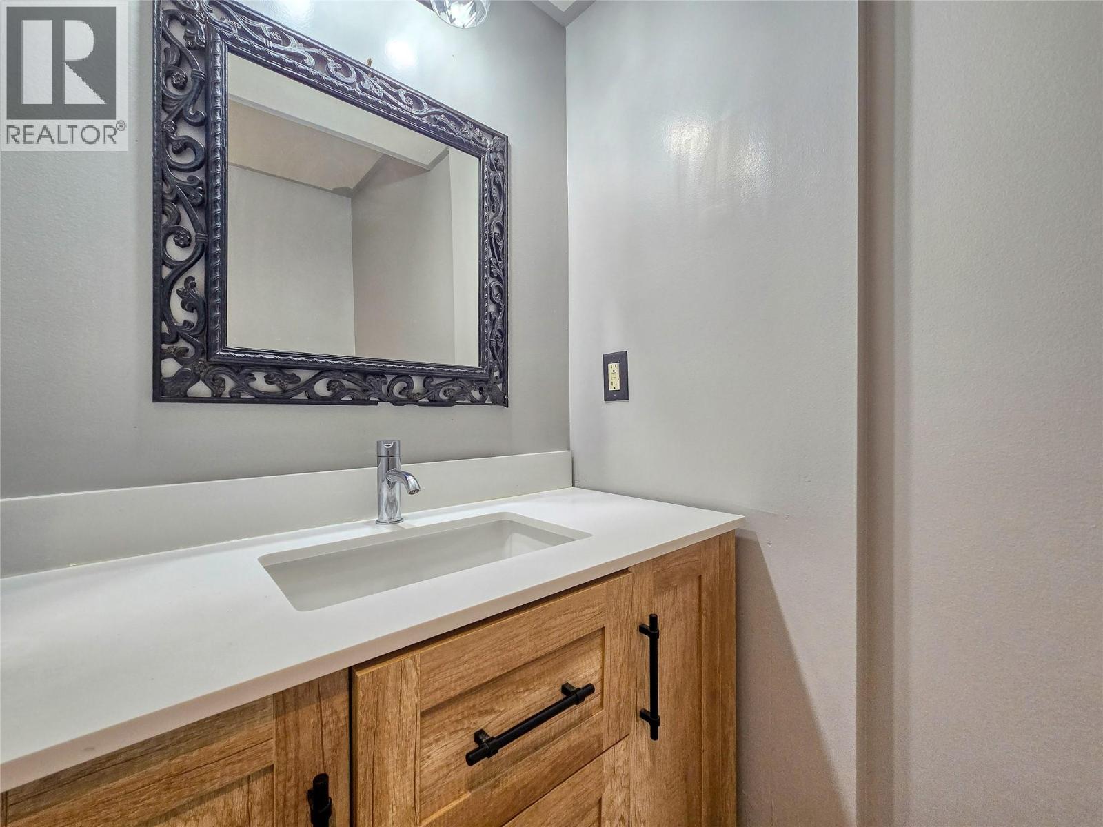 1502 10th Avenue, Invermere, British Columbia  v0a 1k0 - Photo 52 - 10382138