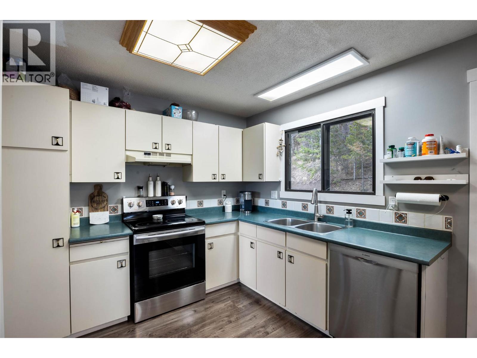 1967 Harrison Way, Kamloops, British Columbia  V1S 1M8 - Photo 6 - 10382186