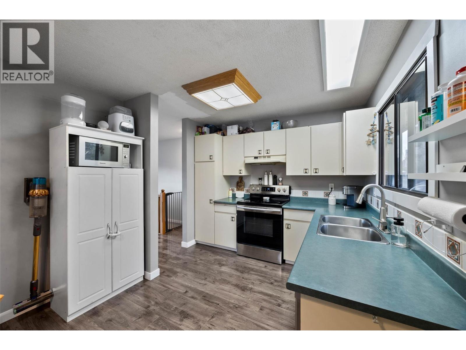 1967 Harrison Way, Kamloops, British Columbia  V1S 1M8 - Photo 8 - 10382186