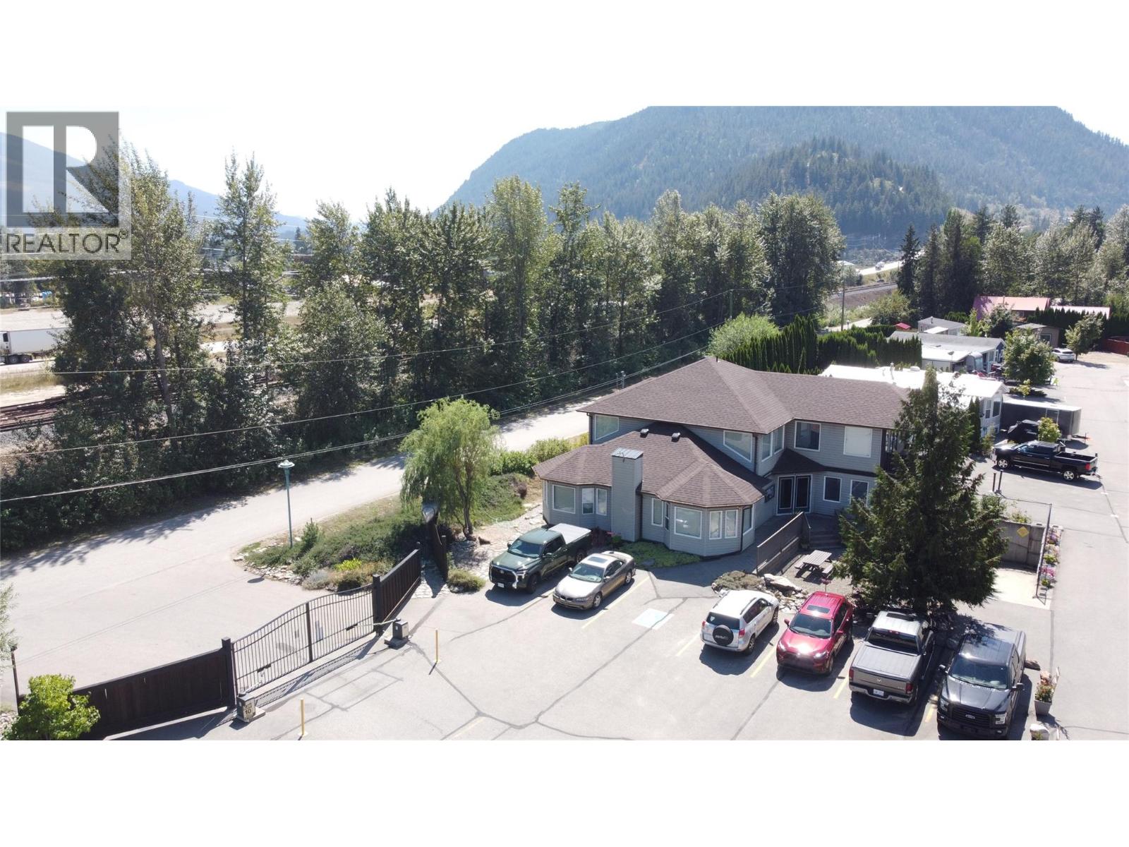 1383 Silver Sands Road Unit# 120, Sicamous, British Columbia  V0E 2V1 - Photo 35 - 10381755