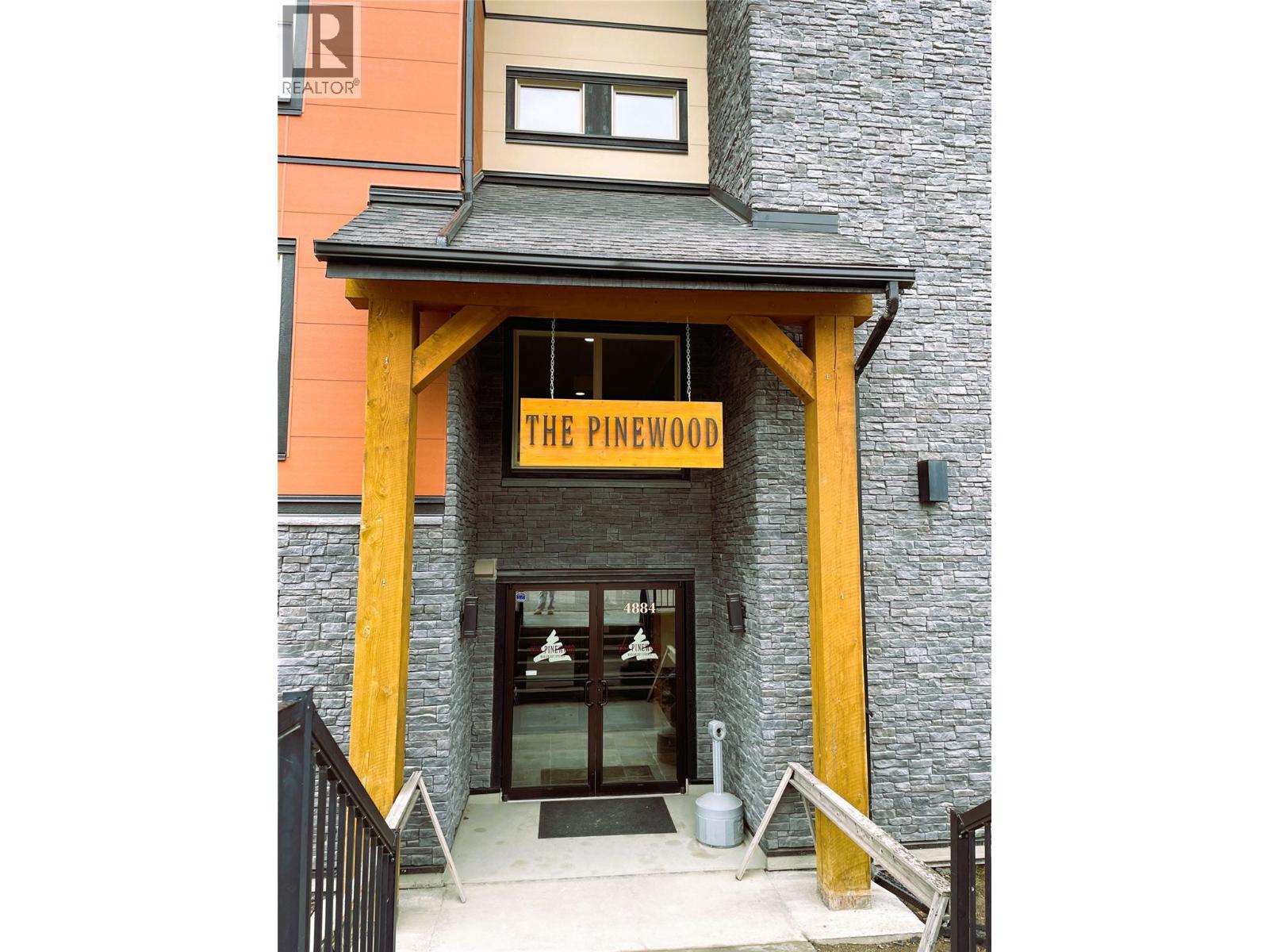 4884 Stanley Street Unit# 407, Radium Hot Springs, British Columbia  V0A 1M0 - Photo 1 - 10379787