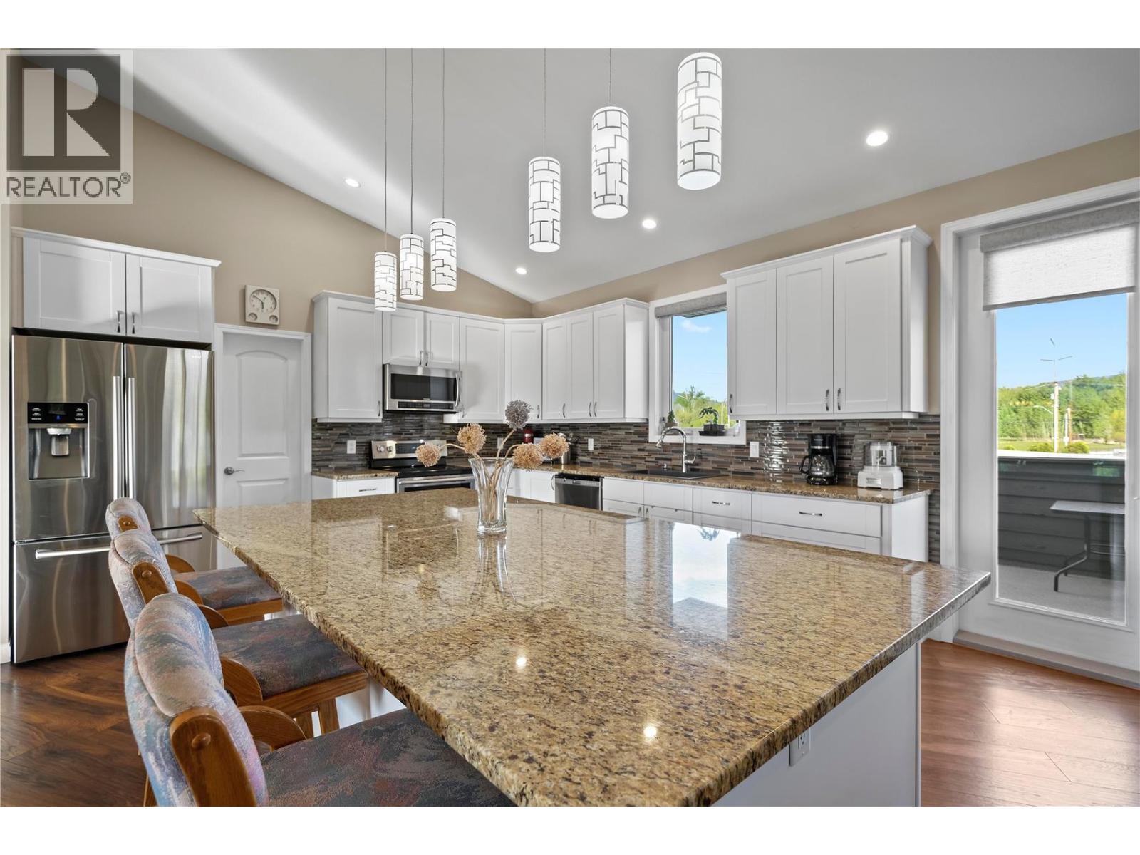 3810 Casorso Road, Kelowna, British Columbia  V1W 4M7 - Photo 7 - 10382103