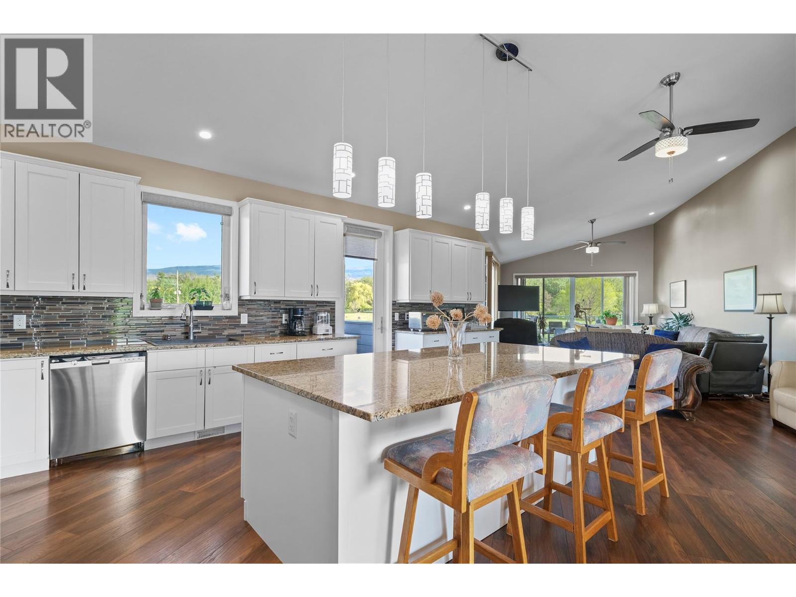 3810 Casorso Road, Kelowna, British Columbia  V1W 4M7 - Photo 17 - 10382105