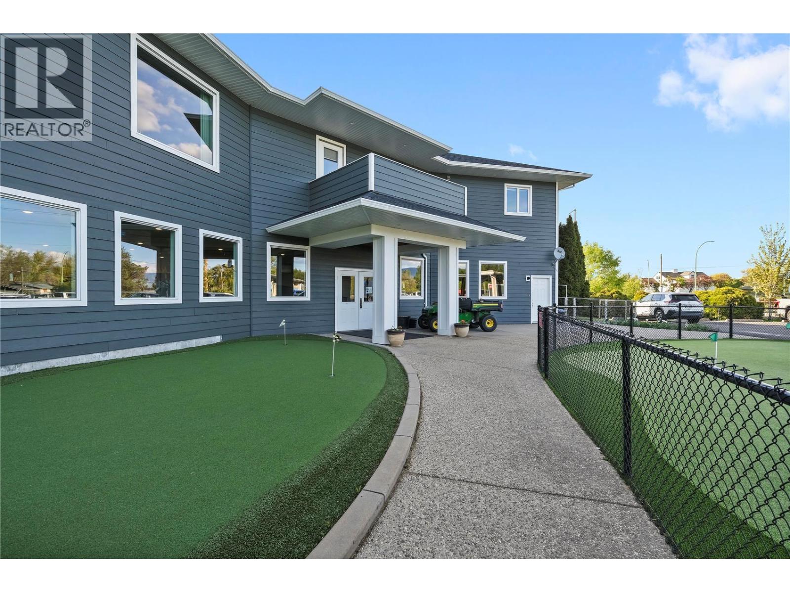 3810 Casorso Road, Kelowna, British Columbia  V1W 4M7 - Photo 8 - 10382105