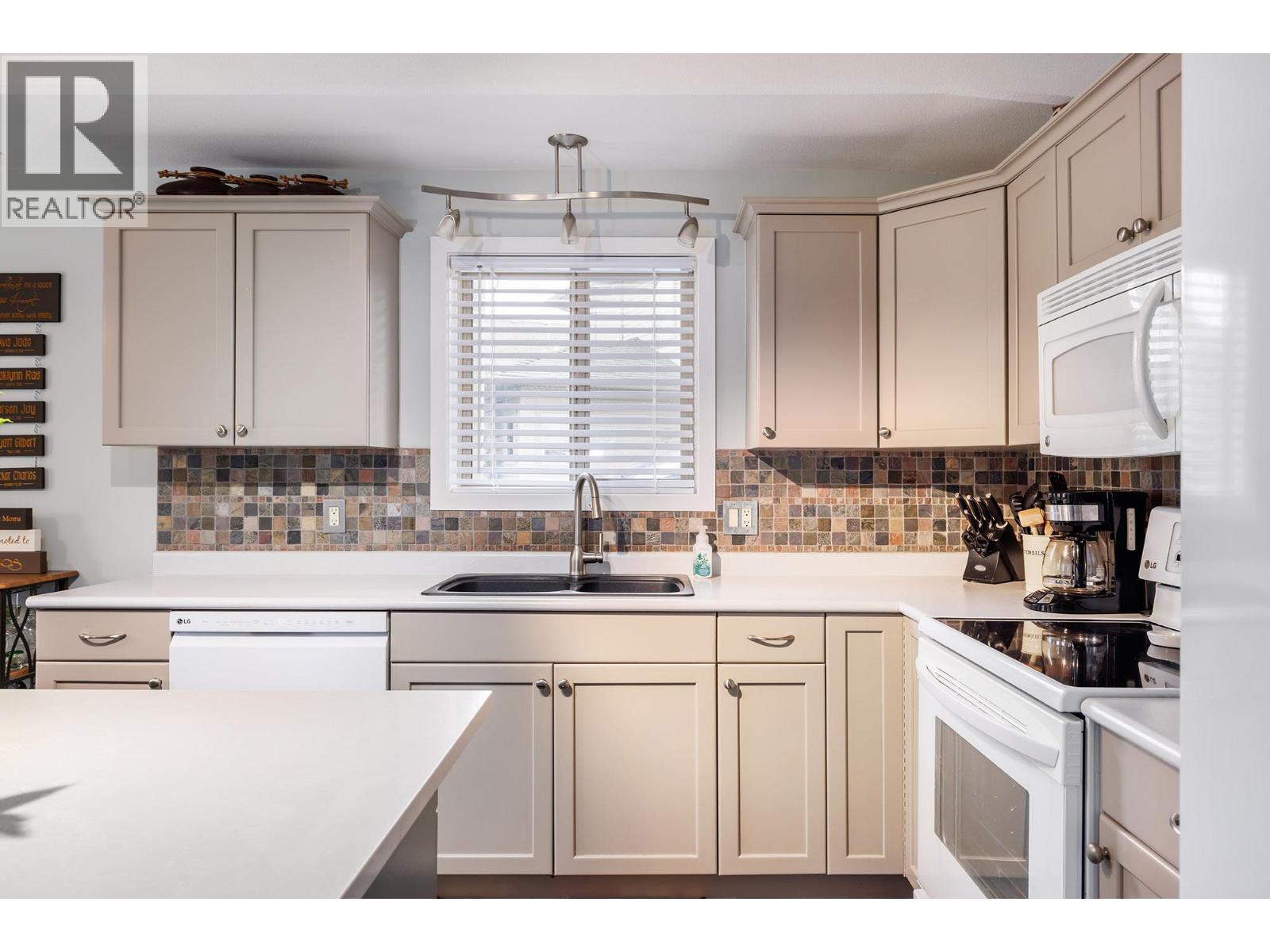 3339 Clement Road Unit# 9, Lake Country, British Columbia  V4V 2M5 - Photo 7 - 10382291