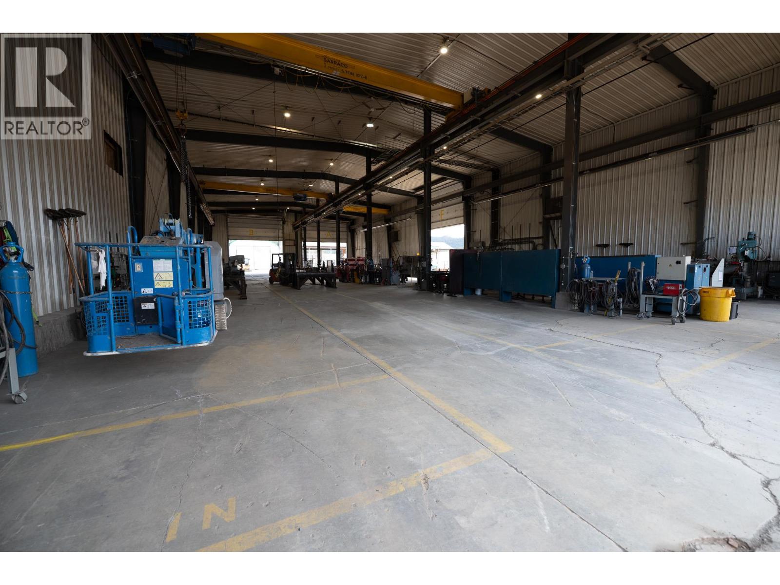 9100 Grainger Road, Canal Flats, British Columbia  V0B 1B0 - Photo 16 - 10382233