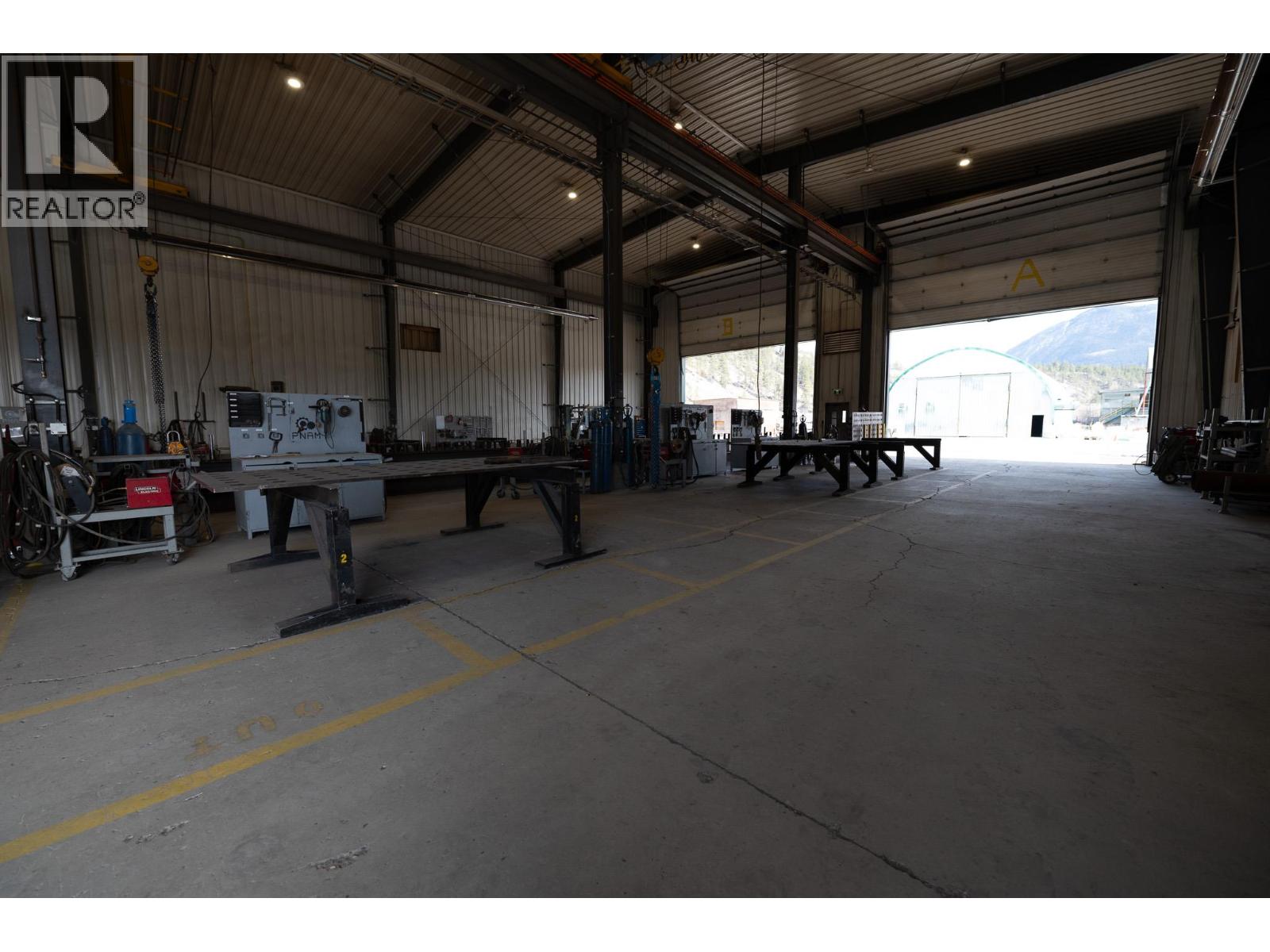 9100 Grainger Road, Canal Flats, British Columbia  V0B 1B0 - Photo 29 - 10382233