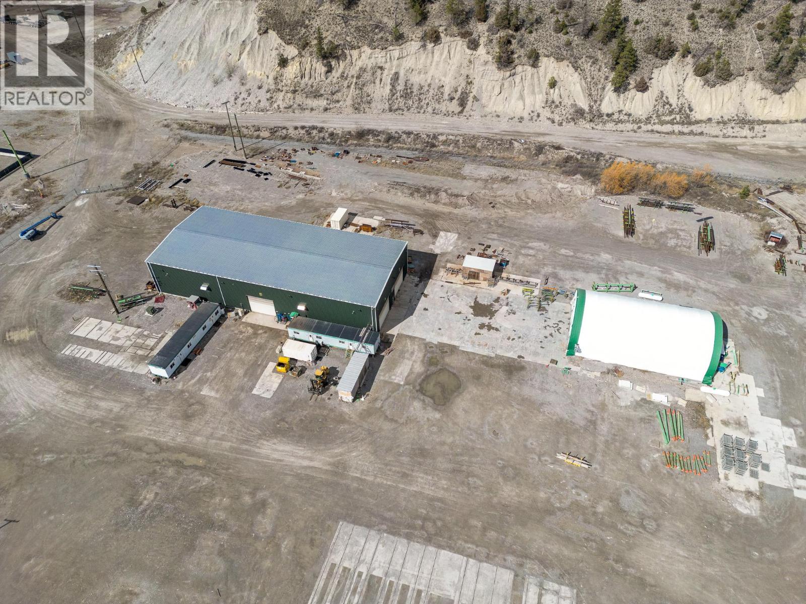 9100 Grainger Road, Canal Flats, British Columbia  V0B 1B0 - Photo 3 - 10382233