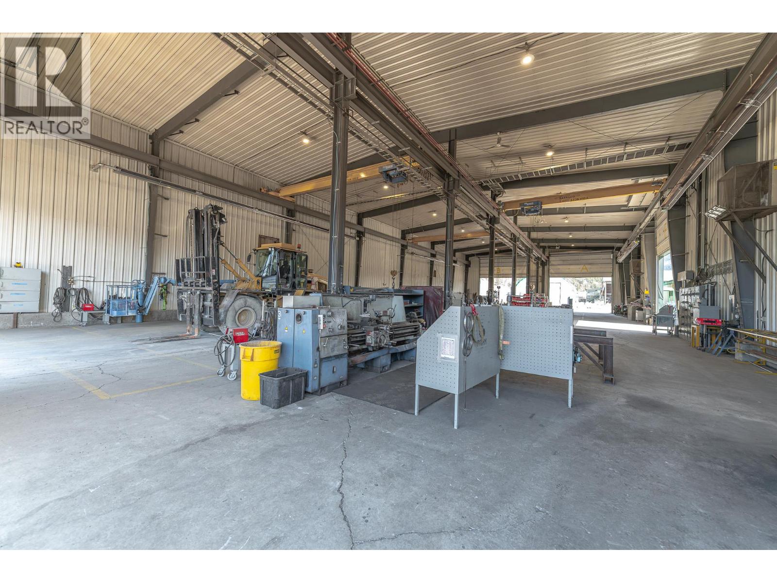 9100 Grainger Road, Canal Flats, British Columbia  V0B 1B0 - Photo 41 - 10382233